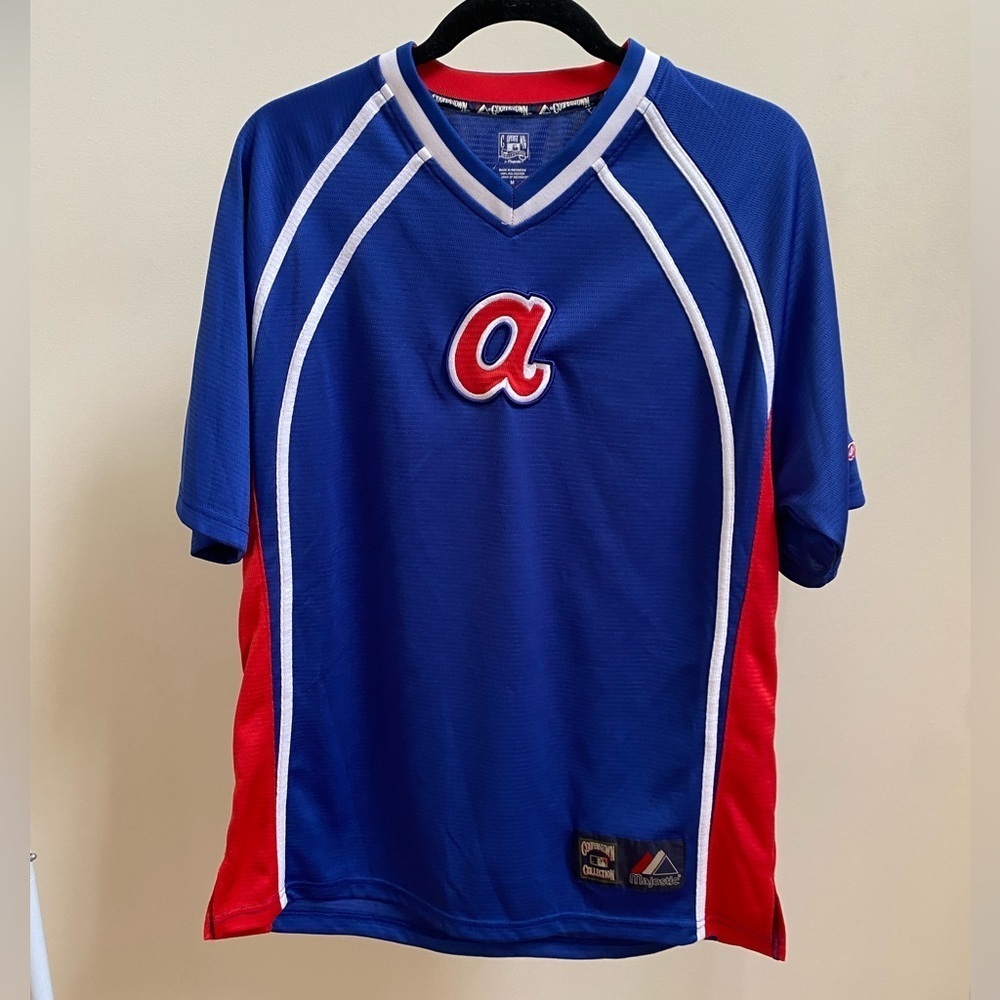 Majestic Atlanta Braves v-neck baseball MLB jersey Cooperstown Collection Sz M - Picture 2 of 7